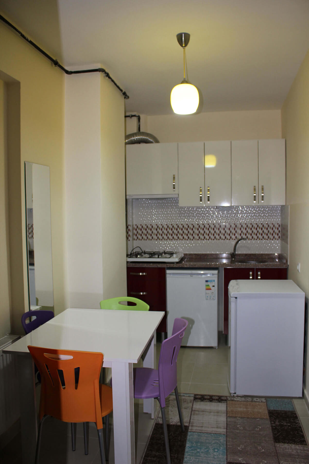 Arya Kız Apart