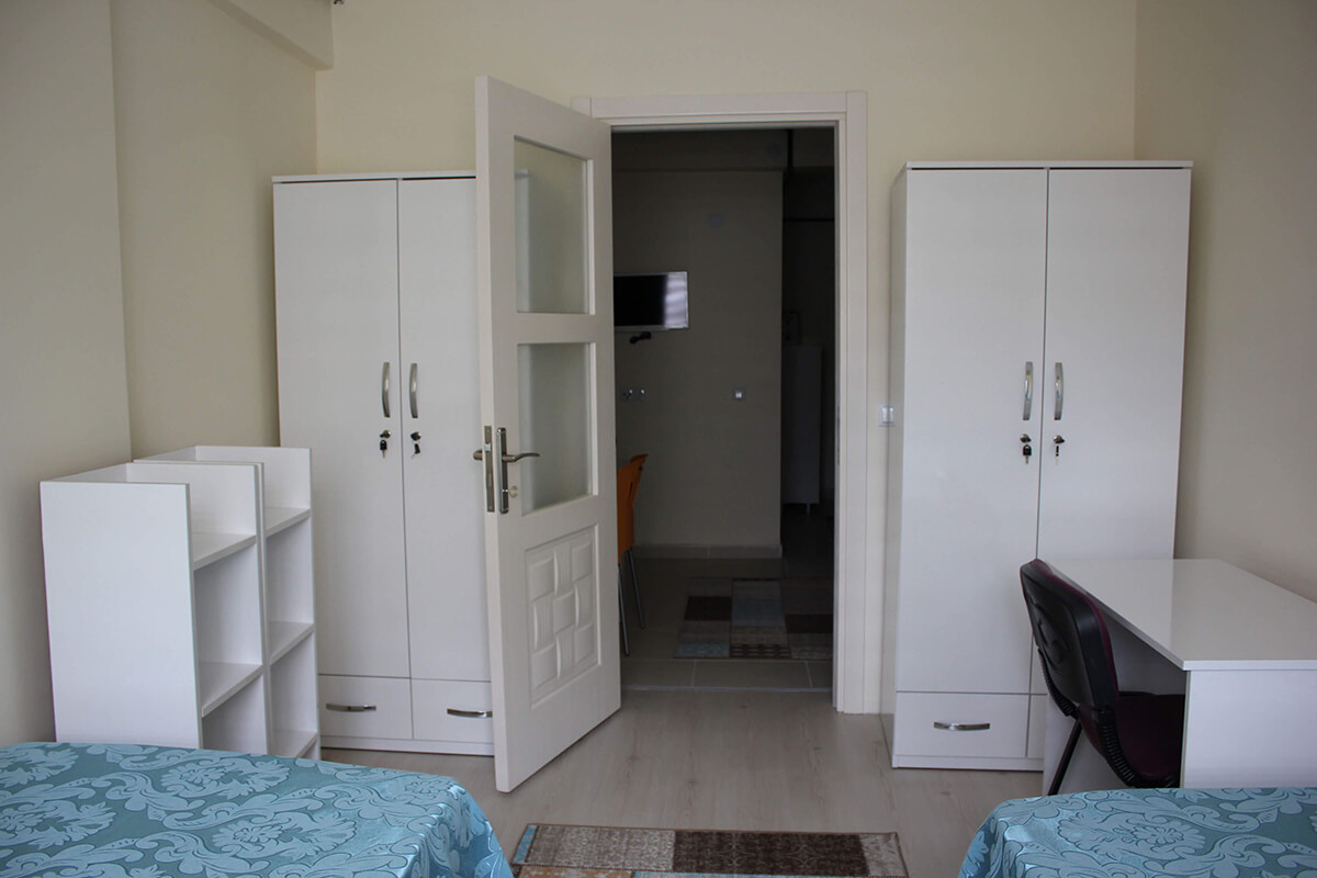 Arya Kız Apart