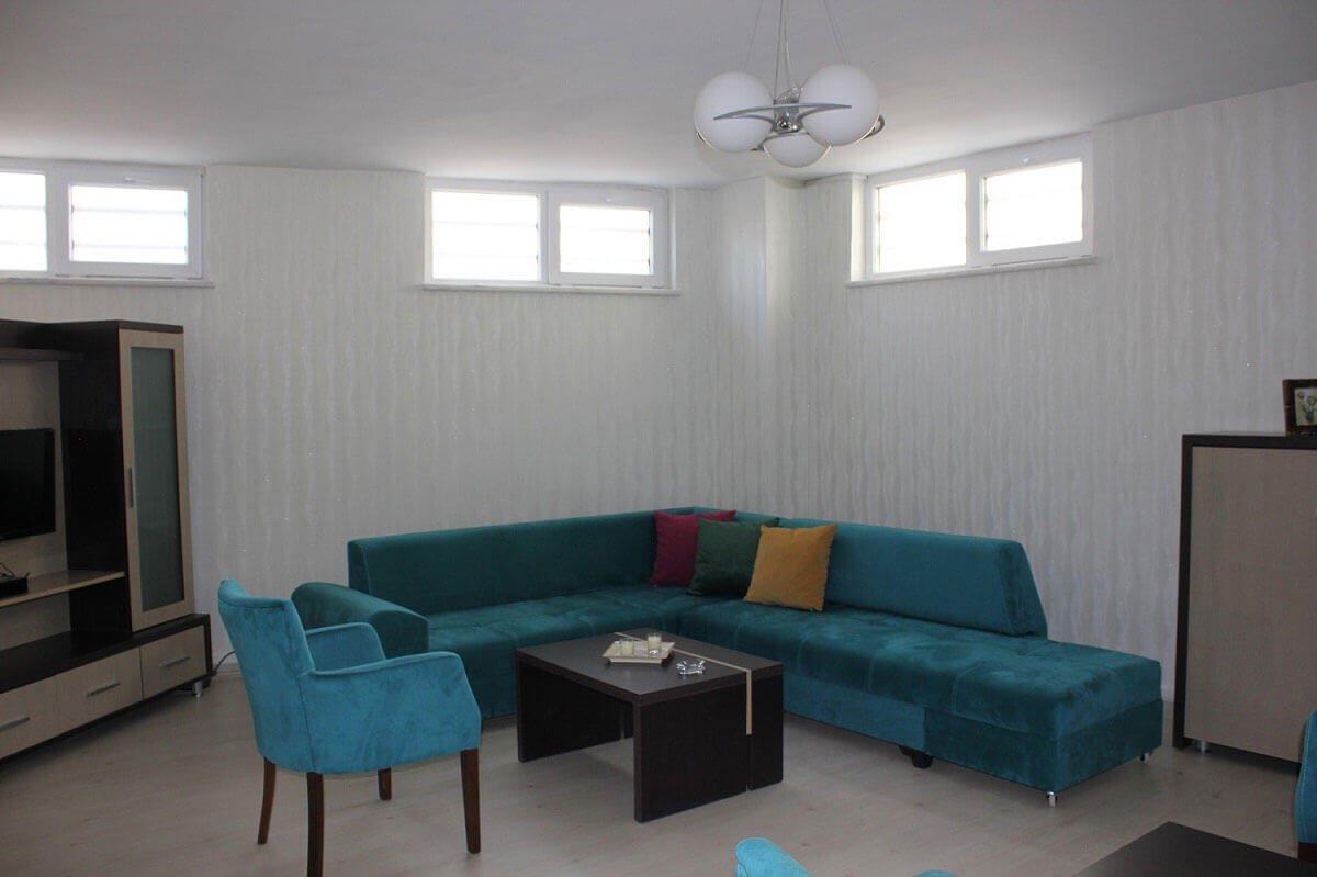 Arya Kız Apart